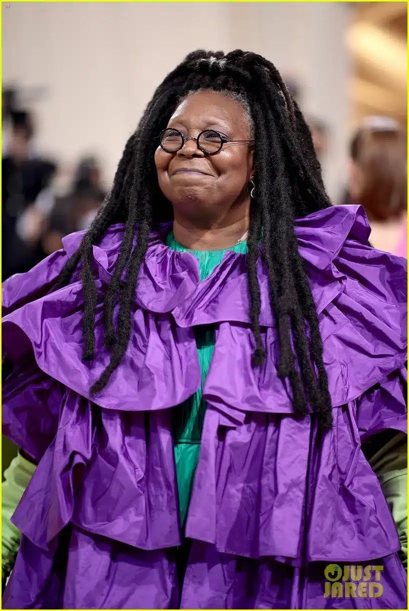 🌙 Late-Night Earthquake: CBS Cancels The Late Show, Whoopi Goldberg “Leaves America” – Stephen Colbert’s Shocking 8-Word Reply